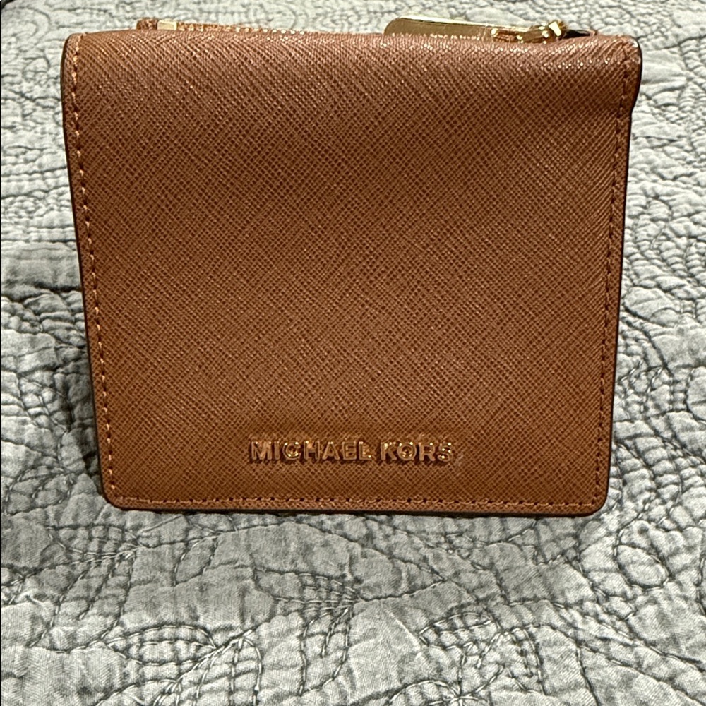 Michael Kors Brown Jet Set Leather Wallet With Zippered  Change Holder